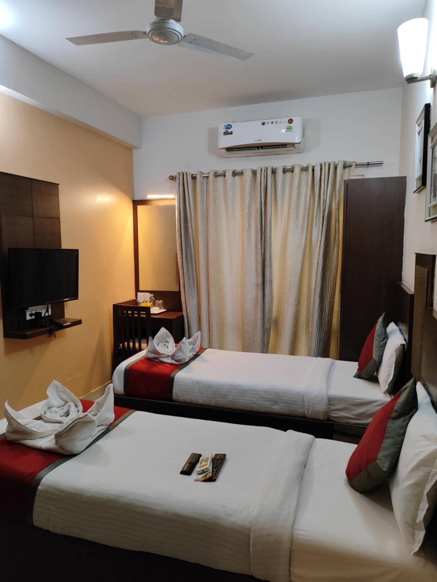 Sky Gate Hotel Near Apollo Main, Women'S & Children'S Us Consulate Sankara Netralaya Goethe Institute Prestigepalladium Shastri Bhavan Senmozhi Poonga Raj Ratnam Stadium Taj Coromandal India Oil Bhavan Dr Mohan'S Diabetics Vac Madrás Exterior foto
