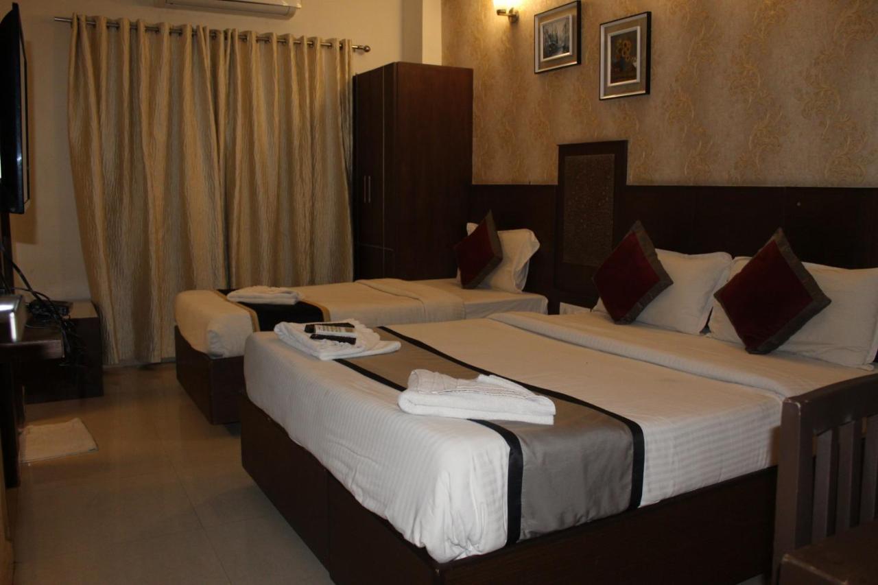 Sky Gate Hotel Near Apollo Main, Women'S & Children'S Us Consulate Sankara Netralaya Goethe Institute Prestigepalladium Shastri Bhavan Senmozhi Poonga Raj Ratnam Stadium Taj Coromandal India Oil Bhavan Dr Mohan'S Diabetics Vac Madrás Exterior foto