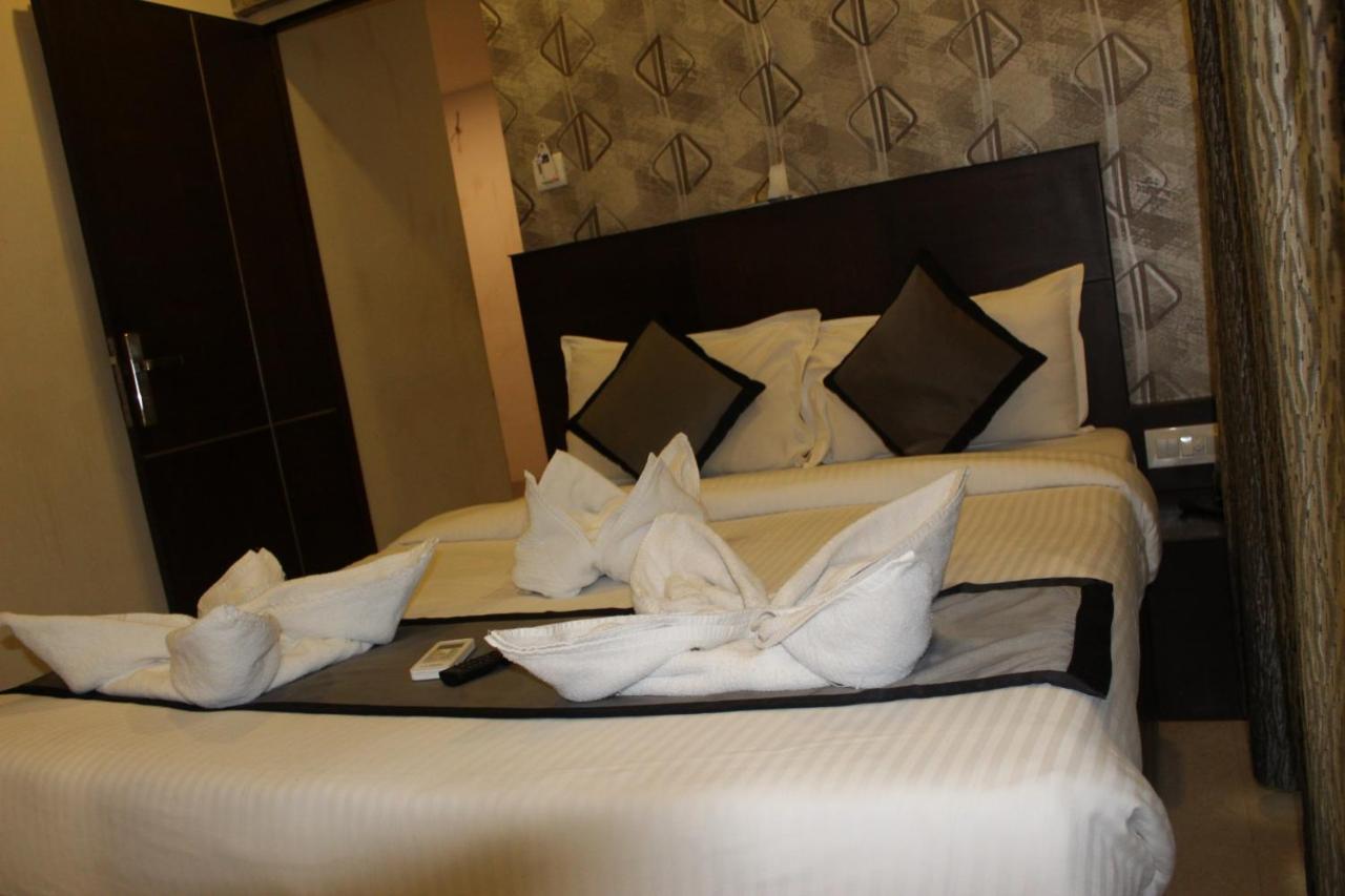 Sky Gate Hotel Near Apollo Main, Women'S & Children'S Us Consulate Sankara Netralaya Goethe Institute Prestigepalladium Shastri Bhavan Senmozhi Poonga Raj Ratnam Stadium Taj Coromandal India Oil Bhavan Dr Mohan'S Diabetics Vac Madrás Exterior foto